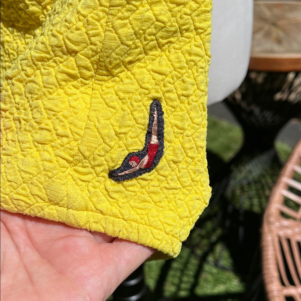 VINTAGE JANTZEN Yellow Textured Swimwear with Embroidered Logo - Picture 2 of 5